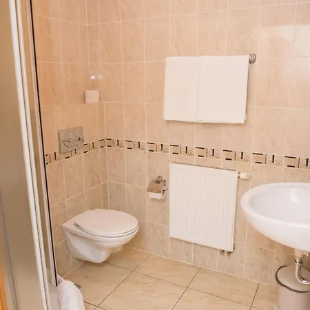 I Restauracja Borowianka ホテル