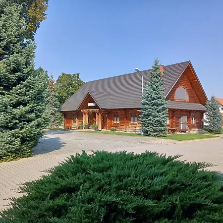 Hotel I Restauracja Borowianka 3*