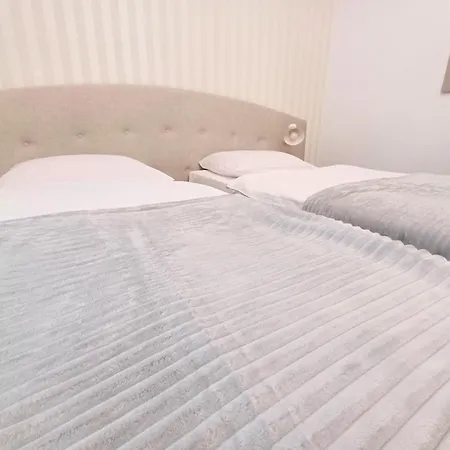 I Restauracja Borowianka Hotel 3*