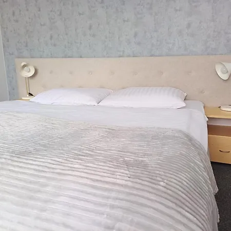 I Restauracja Borowianka 3*