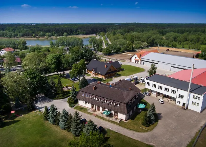 I Restauracja Borowianka 3* Ostrow Wielkopolski