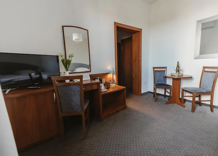 I Restauracja Borowianka Hotel 3*