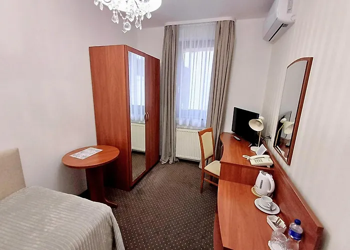 Hotel I Restauracja Borowianka