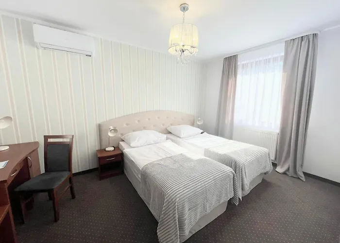 I Restauracja Borowianka Hotel