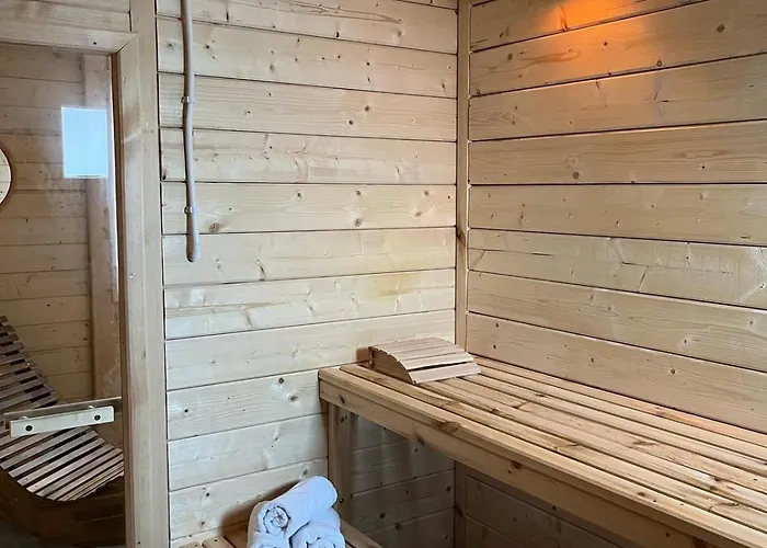 Hotel I Restauracja Borowianka 3*