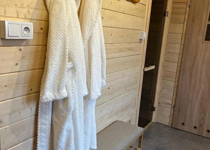 I Restauracja Borowianka 3*