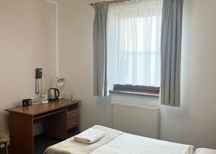 I Restauracja Borowianka 3*